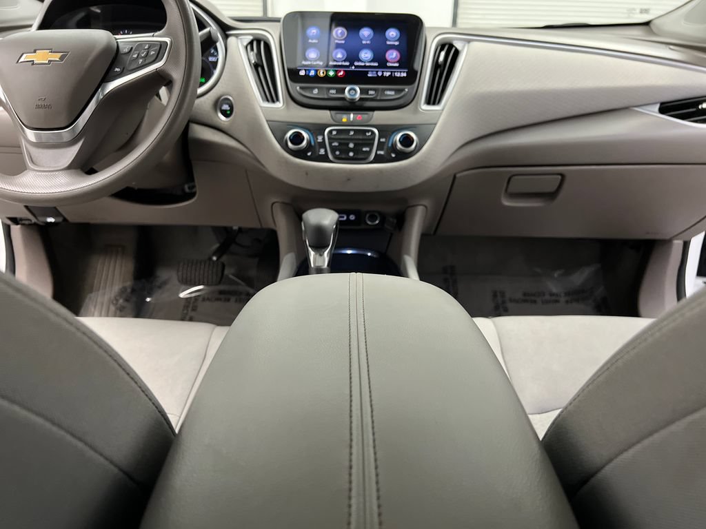 Used 2025 Chevrolet Malibu LT FWD image 40