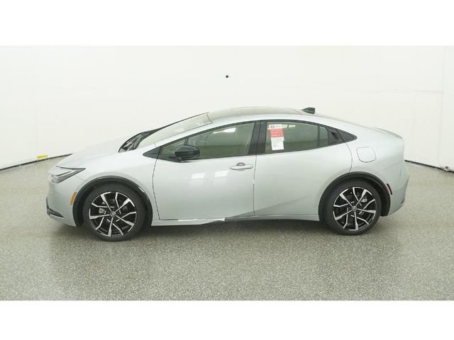 New 2026 Toyota Prius Plug-In Hybrid FWD image 3