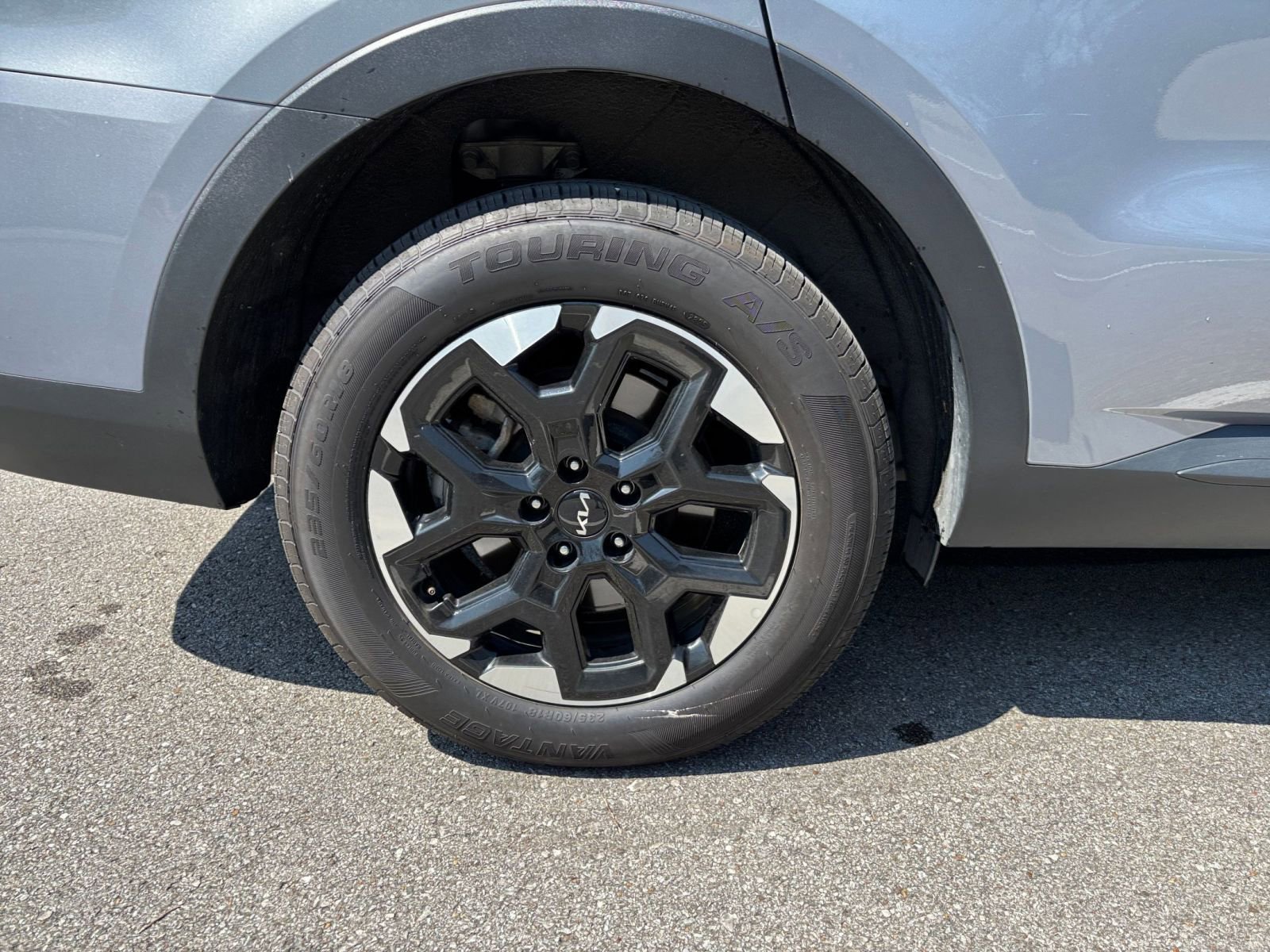 Used 2024 Kia Sorento S image 33