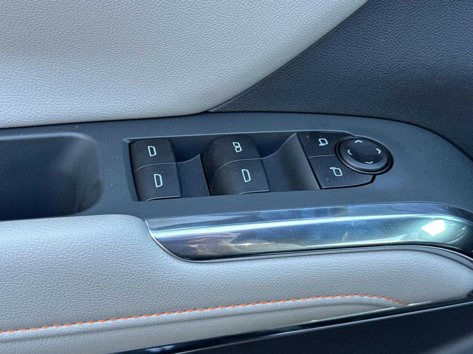 New 2026 Chevrolet Traverse LT w/ Driver Confidence Package image 11