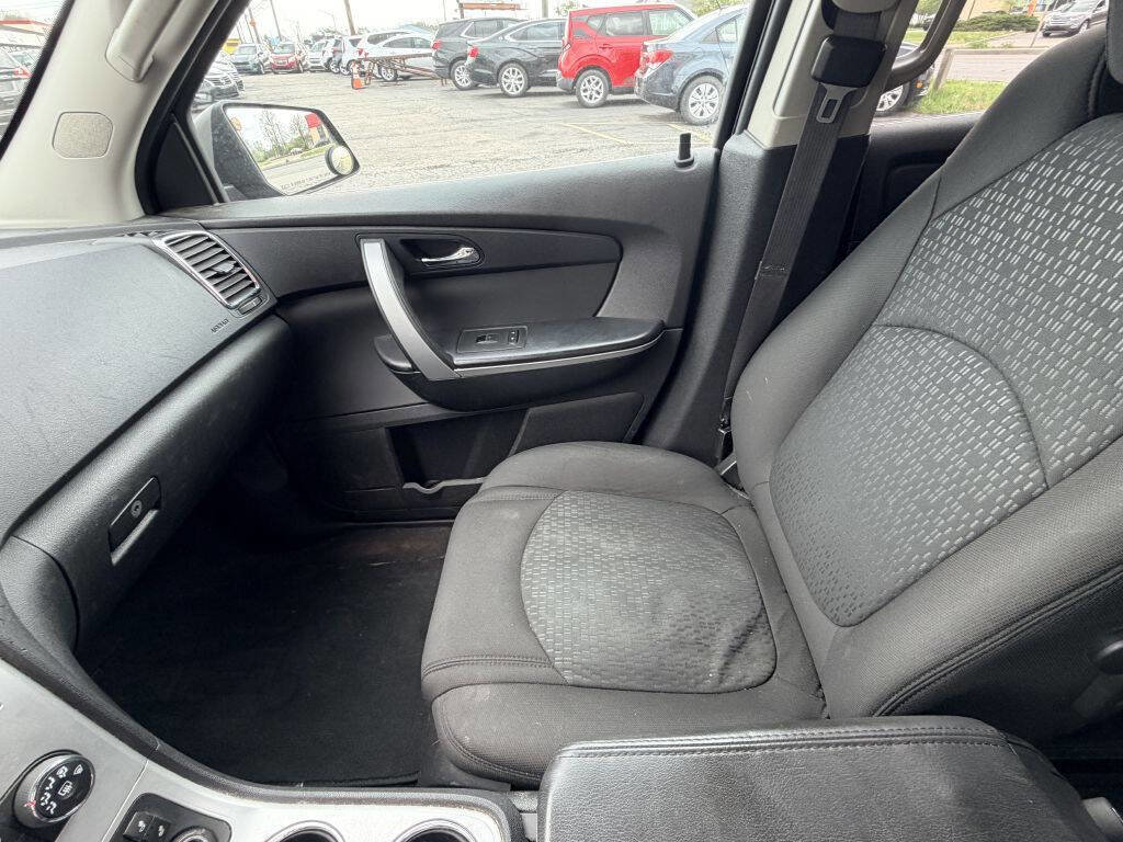 Used 2011 GMC Acadia SLE FWD image 20