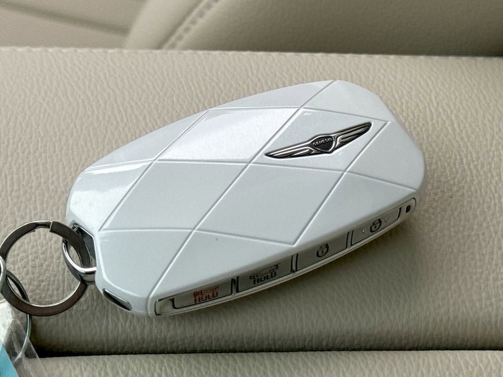 New 2025 Genesis GV80 2.5T Advanced image 30
