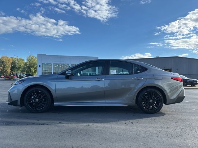 New 2026 Toyota Camry SE image 4