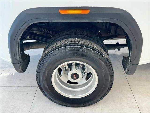 Used 2021 GMC Sierra 3500 Denali w/ Denali Ultimate Package AWD/4WD image 39