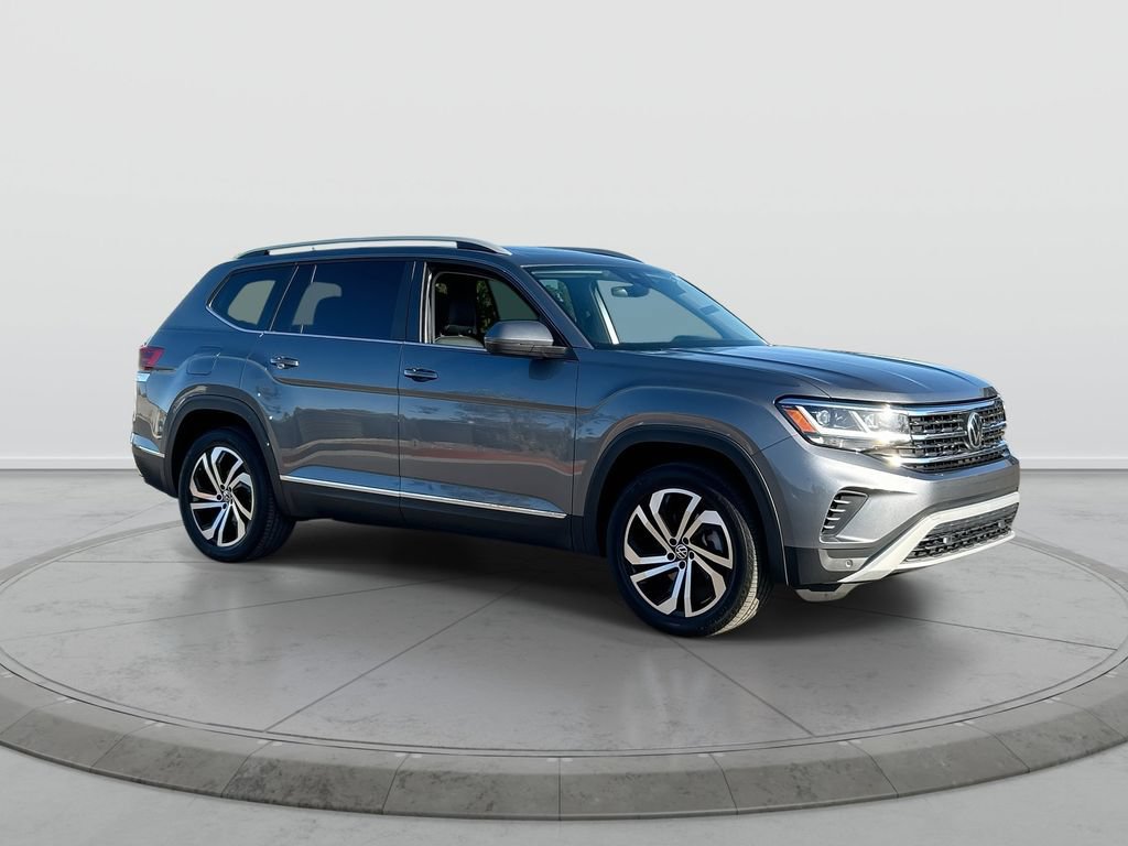 Used 2022 Volkswagen Atlas SEL AWD/4WD image 2