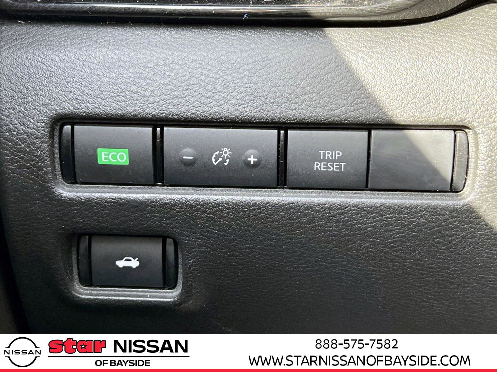 Certified 2021 Nissan Sentra SV image 13