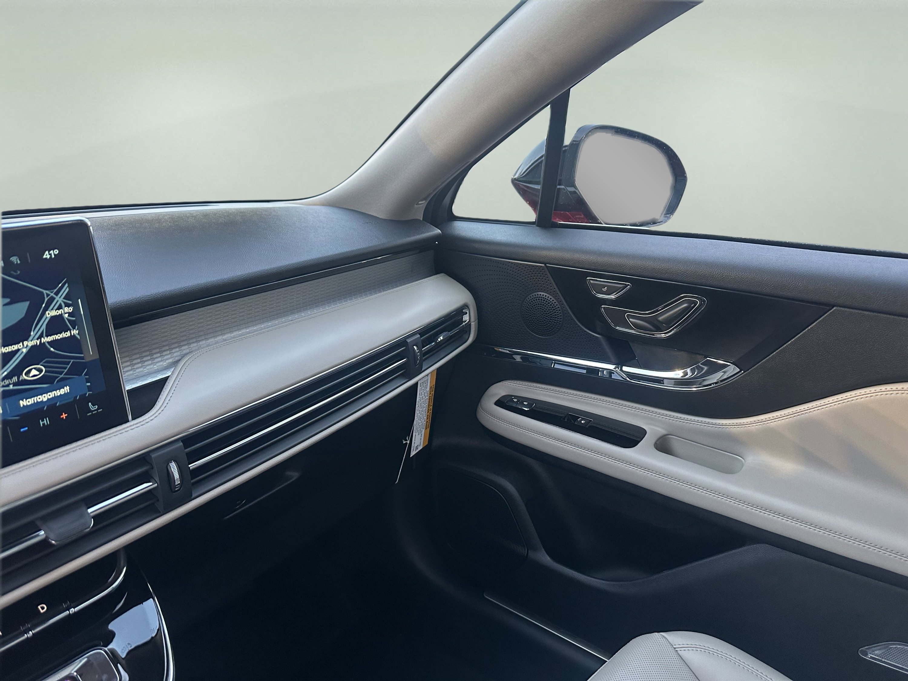 New 2026 Lincoln Corsair Premiere image 16