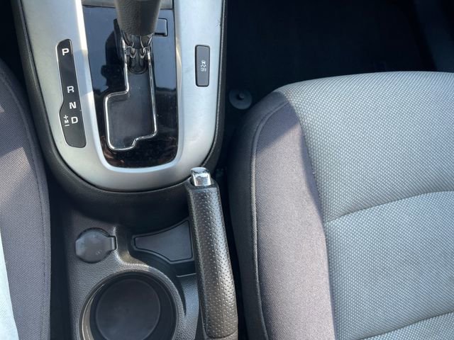 Used 2014 Chevrolet Cruze LS image 22