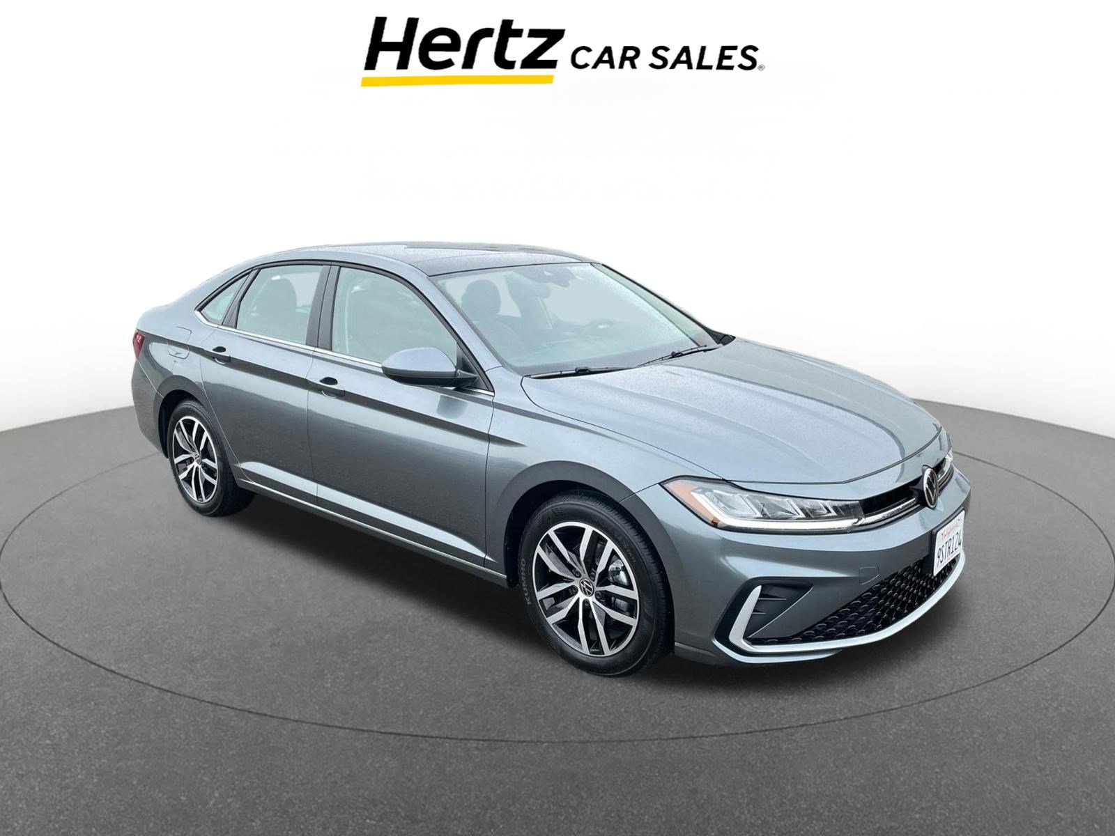 Used 2025 Volkswagen Jetta SE image 1