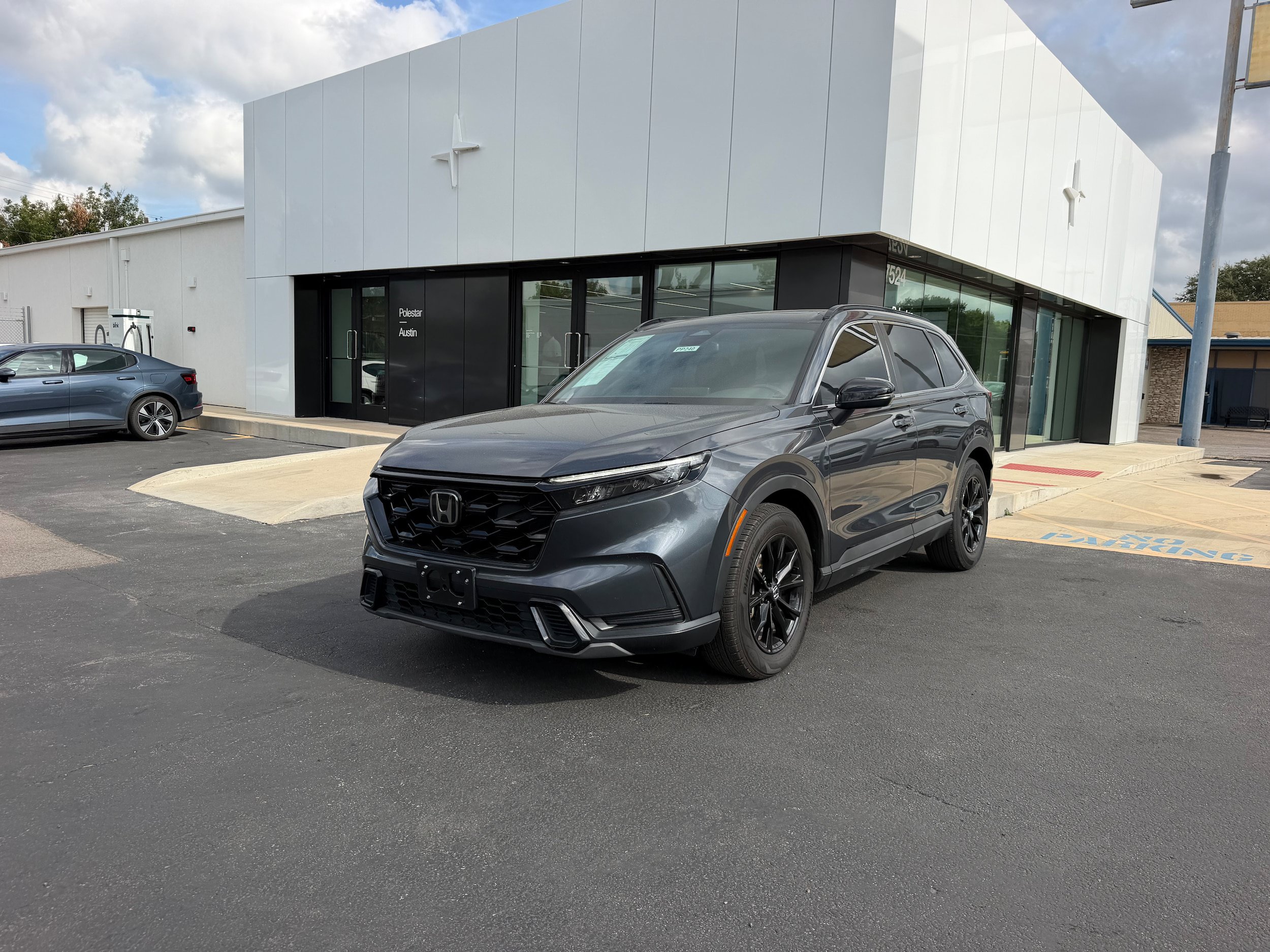 Used 2023 Honda CR-V Sport image 2