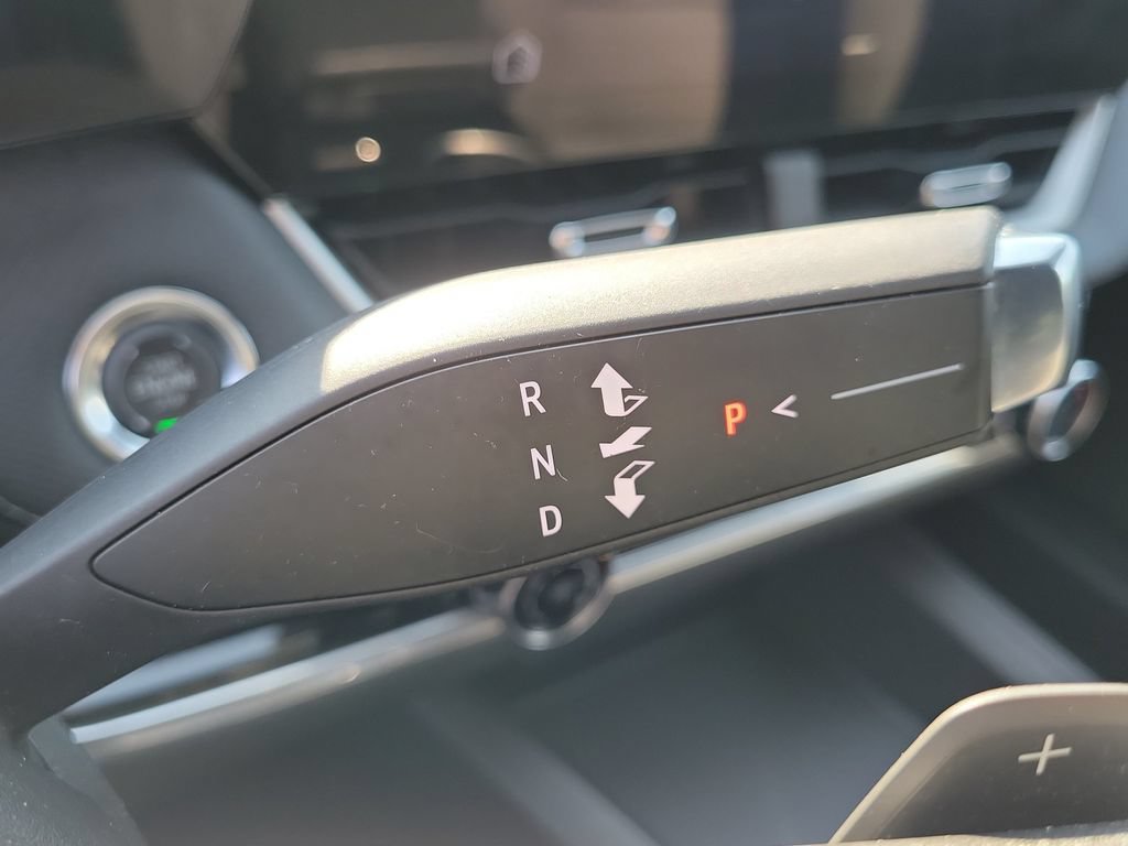 Used 2026 Chevrolet Equinox LT FWD image 32