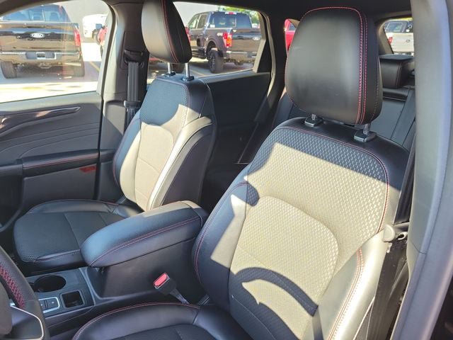 Used 2023 Ford Escape ST-Line w/ Tech Pack #1 AWD/4WD image 5