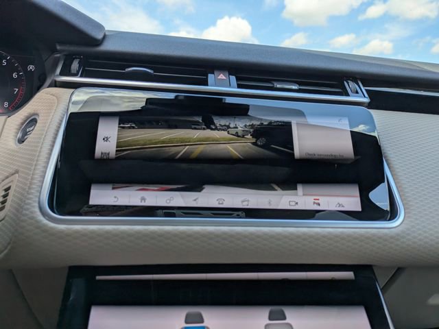 Used 2020 Land Rover Range Rover Velar S image 25
