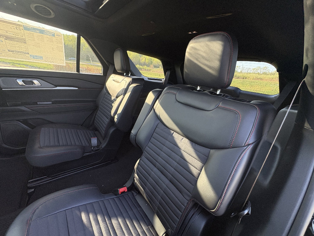 New 2026 Ford Explorer ST-Line AWD/4WD image 20