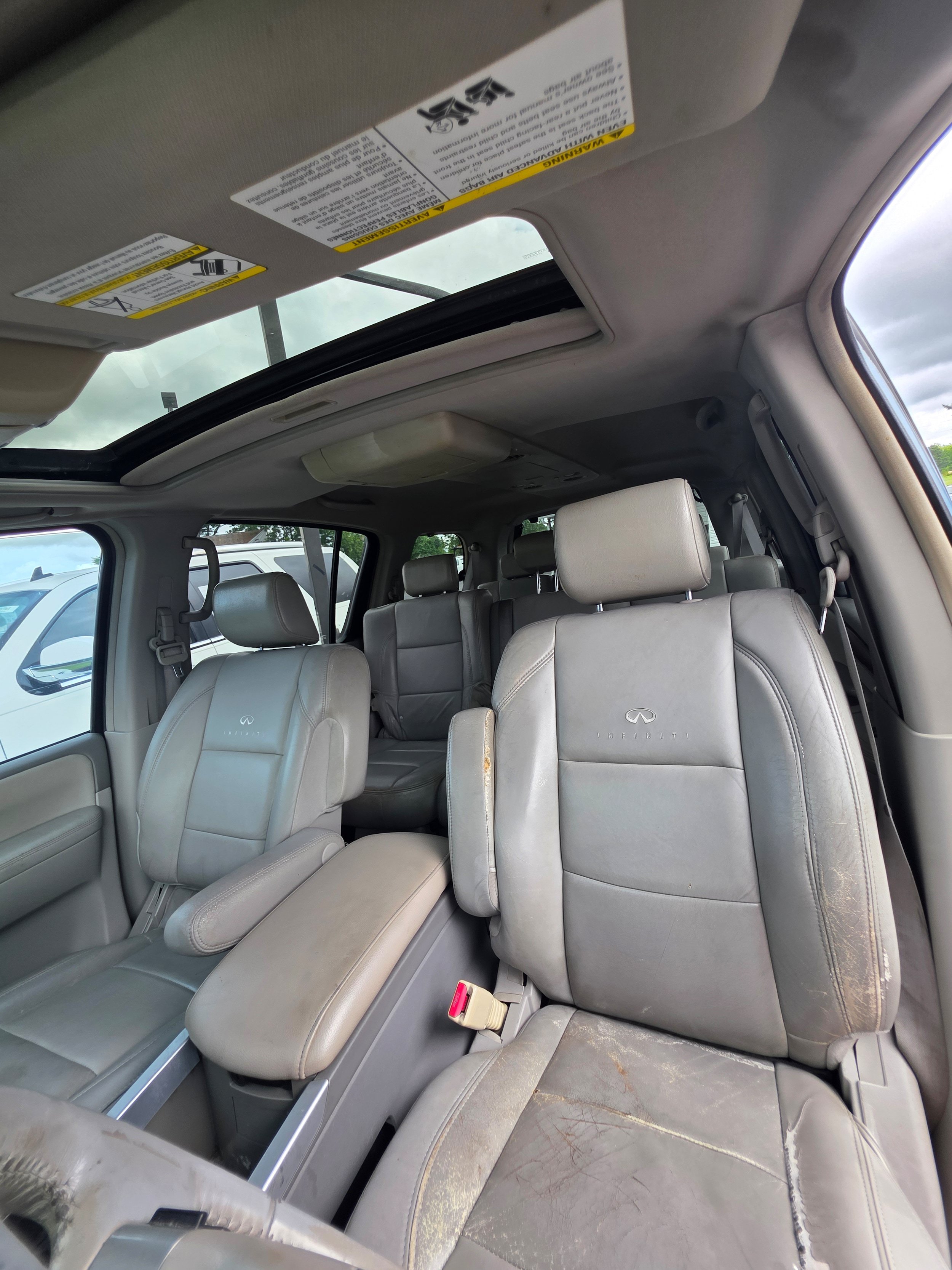 Used 2008 INFINITI QX56 4WD w/ Technology Pkg image 19