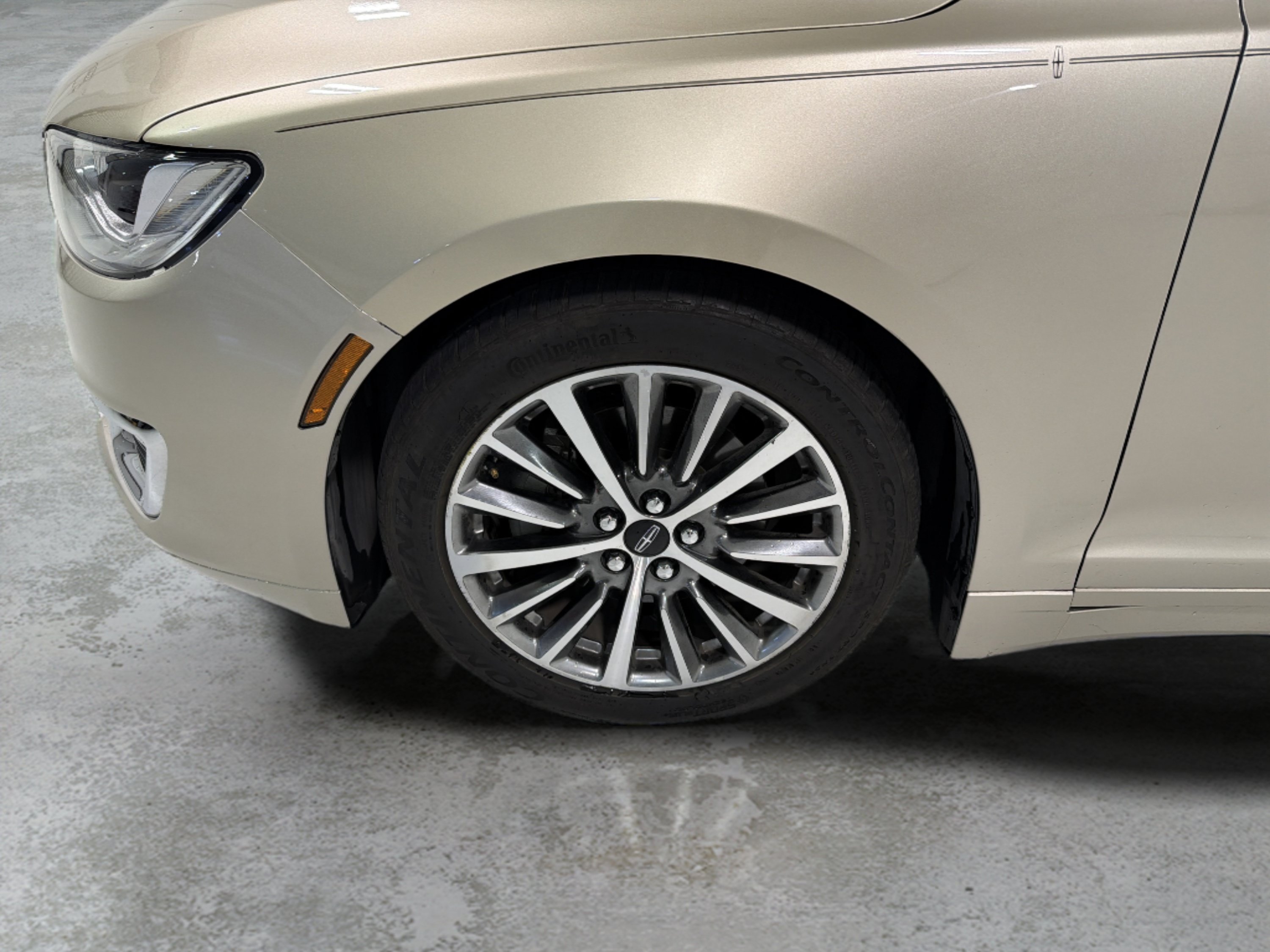 Used 2017 Lincoln MKZ Select w/ Select Plus Package FWD image 20