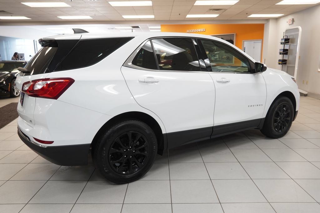 Used 2020 Chevrolet Equinox LT w/ Driver Convenience Package FWD image 13