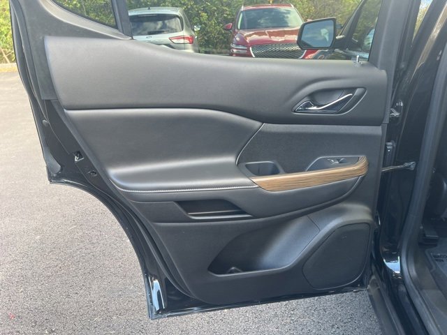 Used 2023 GMC Acadia SLE w/ Driver Convenience Package image 23