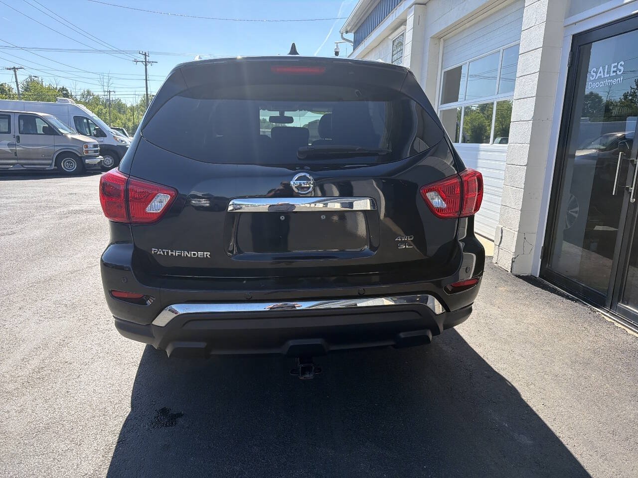 Used 2019 Nissan Pathfinder SL AWD/4WD image 7