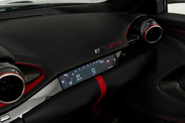 Used 2022 Ferrari 812 GTS RWD image 25