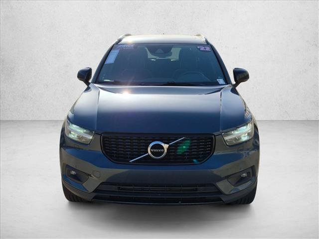 Used 2022 Volvo XC40 T5 R-Design w/ Climate Package AWD/4WD image 2