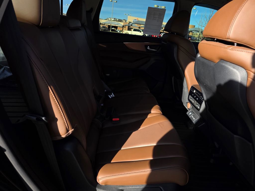 Used 2024 Acura MDX SH-AWD w/ Technology Package image 29