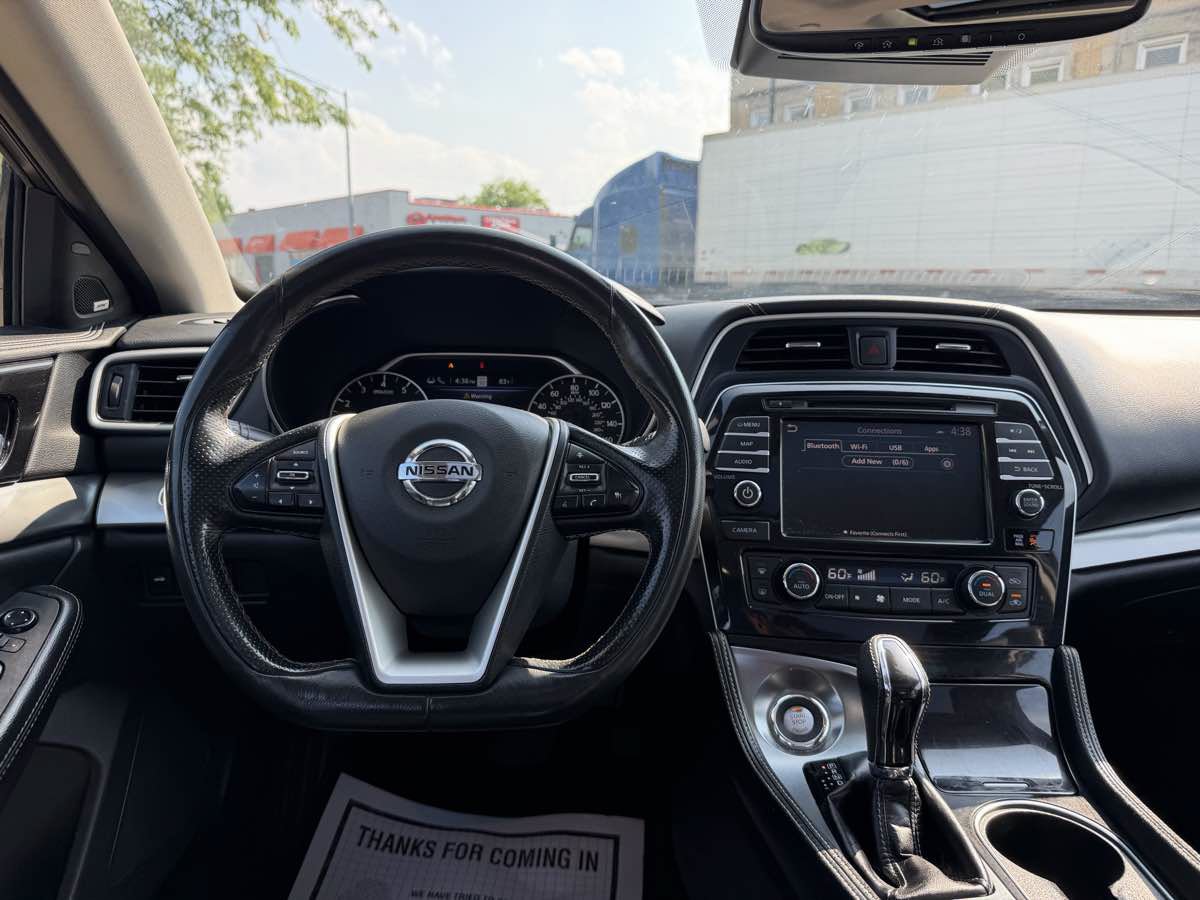 Used 2022 Nissan Maxima SL FWD image 21