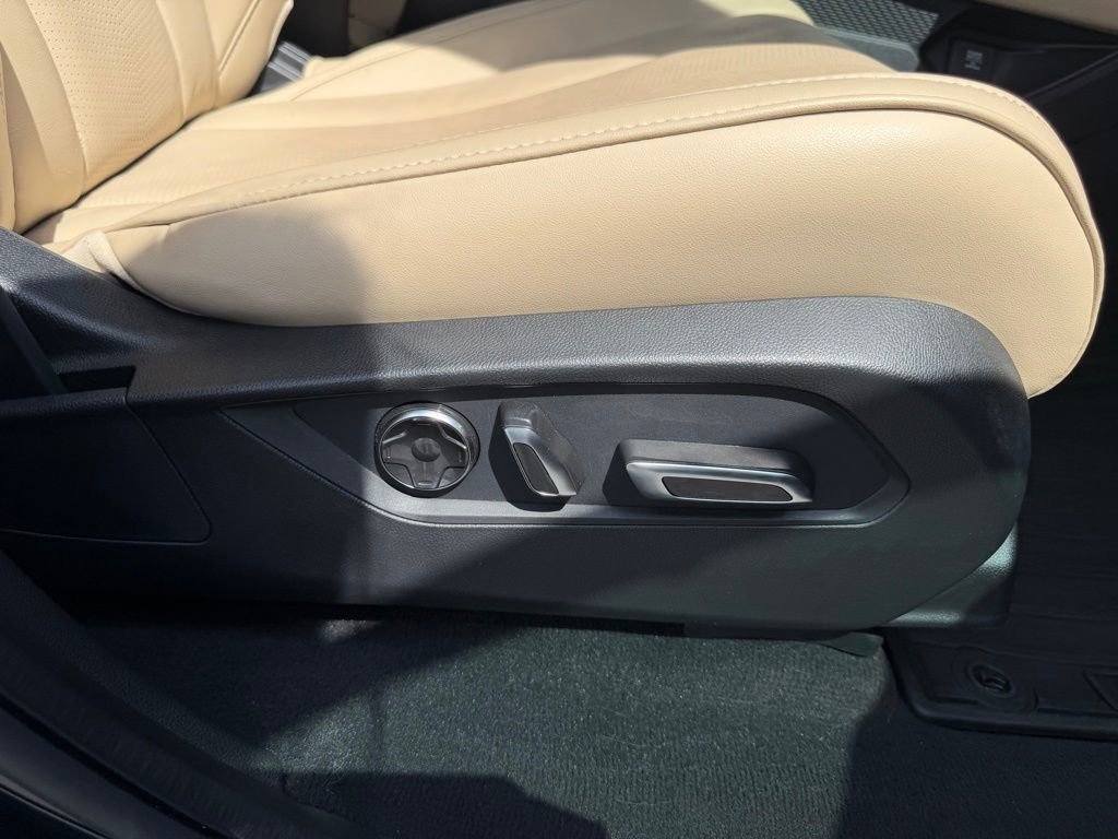 Used 2025 Acura MDX SH-AWD w/ Technology Package image 33
