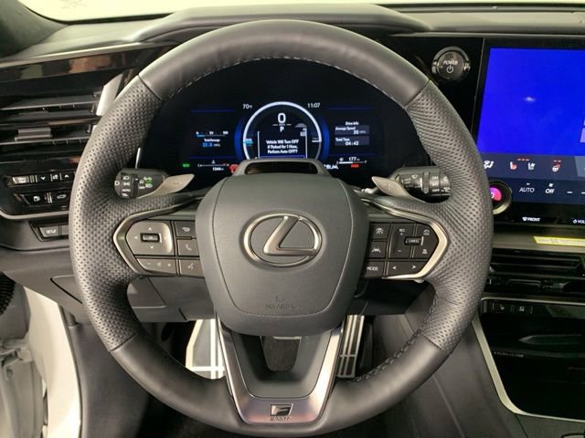 Used 2026 Lexus TX 500h AWD w/ Technology Package image 23