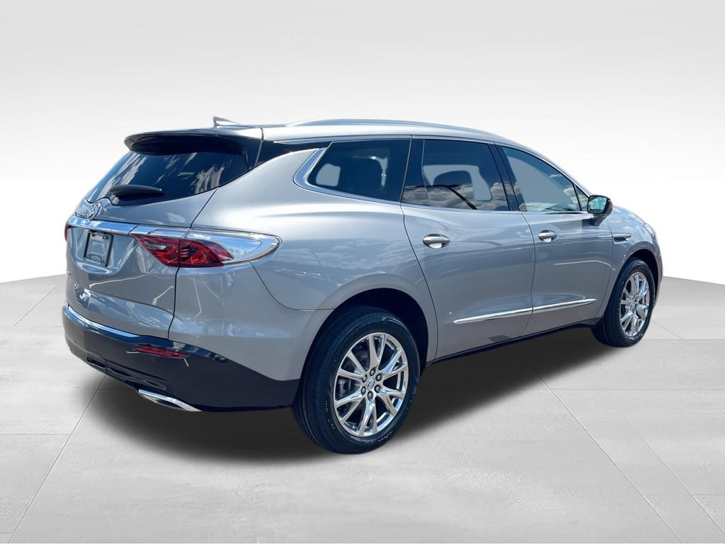 Used 2023 Buick Enclave Essence w/ Experience Buick Package AWD/4WD image 4