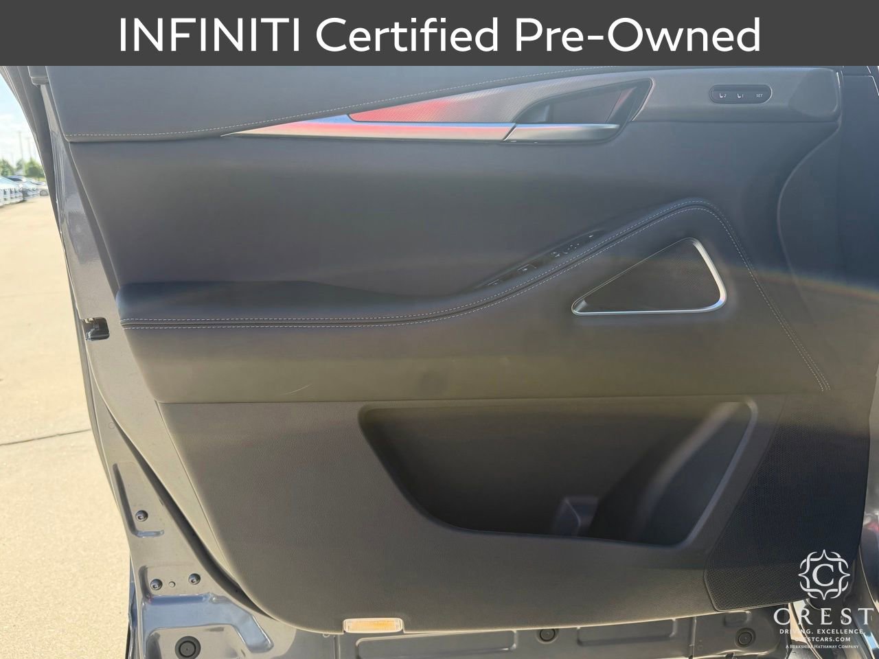 Certified 2026 INFINITI QX60 Luxe w/ Cargo Package AWD/4WD image 9