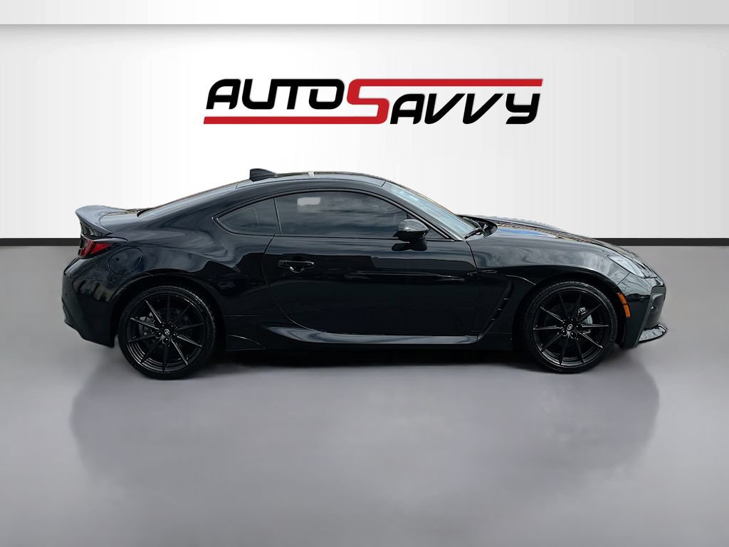 Used 2025 Toyota GR86 Premium w/ ALL Weather Mat Package (TMS) RWD image 8