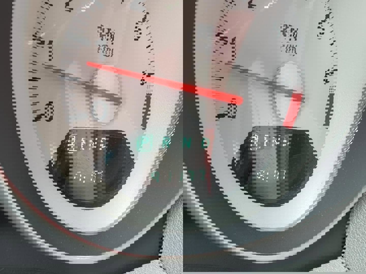 Used 2007 Dodge Caliber SXT image 12