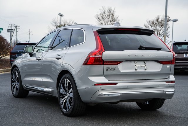 Used 2022 Volvo XC60 T8 Inscription w/ Advanced Package image 4