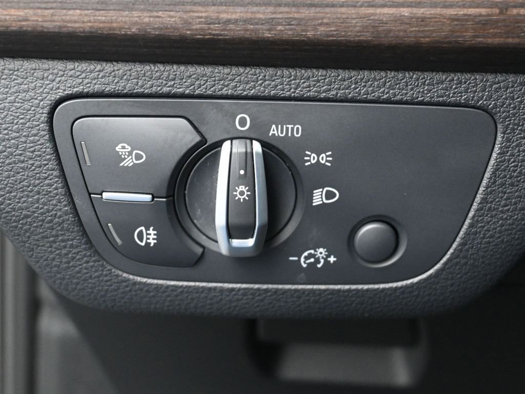 Used 2023 Audi Q5 2.0T Premium Plus w/ Premium Plus Package image 16