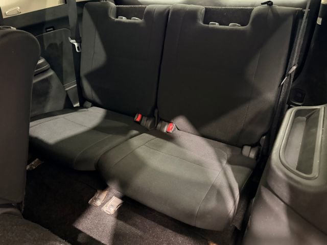 Used 2020 Mitsubishi Outlander LE AWD/4WD image 29