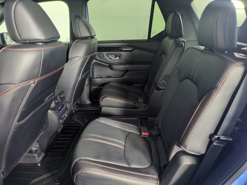 Certified 2023 Honda Pilot TrailSport image 28