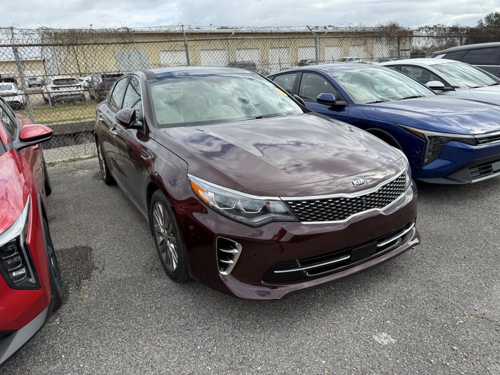 Used 2017 Kia Optima SX image 3