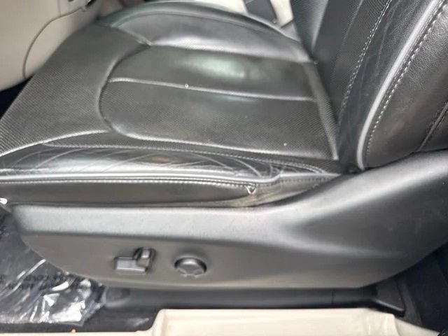 Used 2019 Chrysler Pacifica Limited FWD image 27