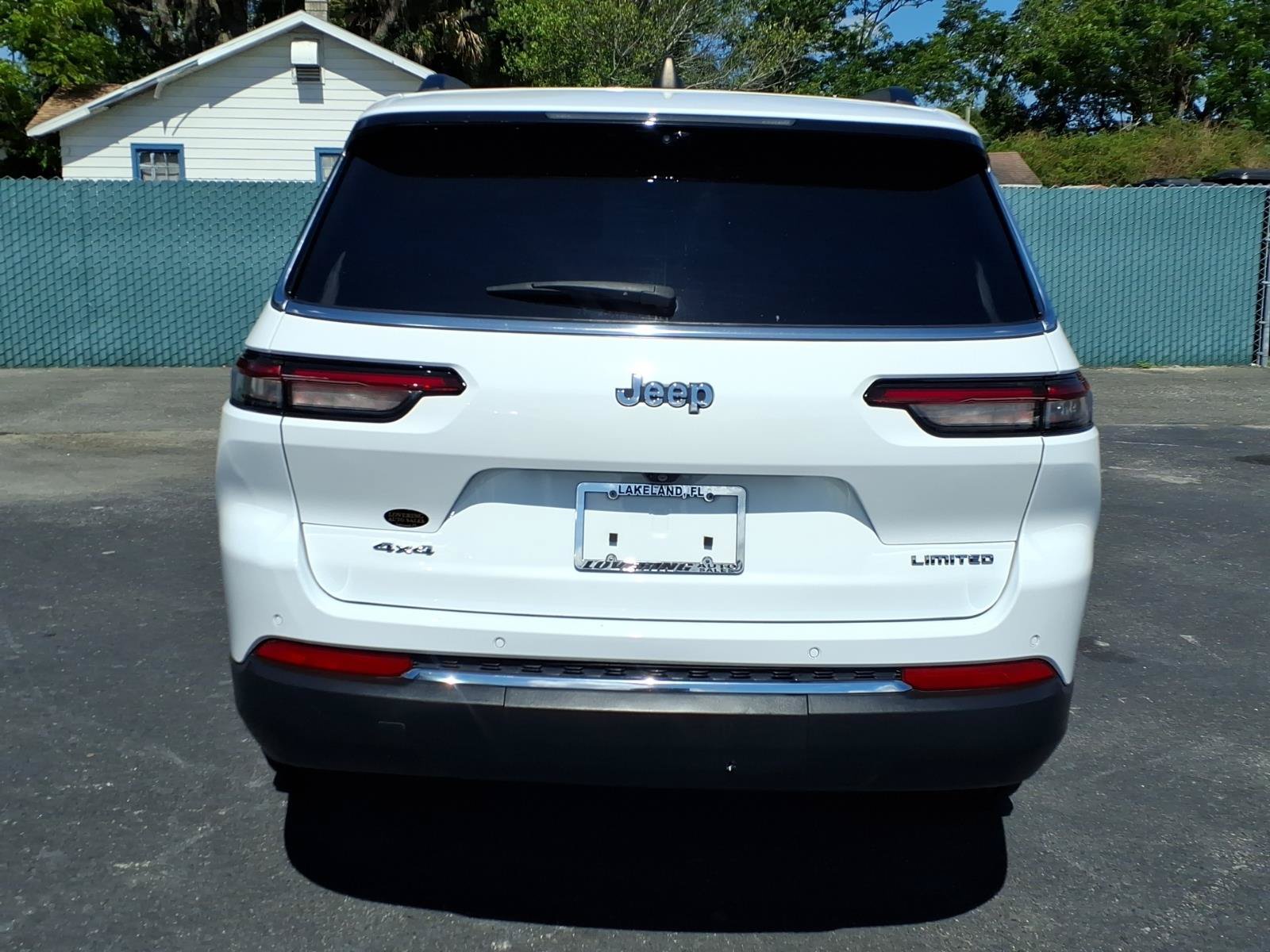 Used 2023 Jeep Grand Cherokee L Limited w/ Luxury Tech Group II AWD/4WD image 4