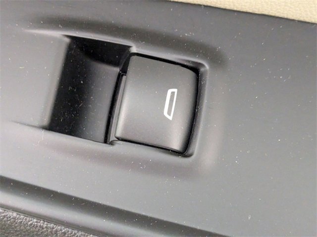 Certified 2023 Chevrolet Traverse LS image 34