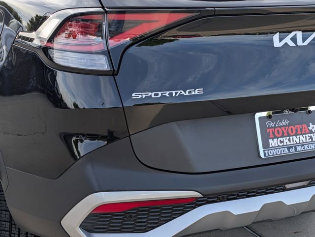 Used 2023 Kia Sportage EX image 8