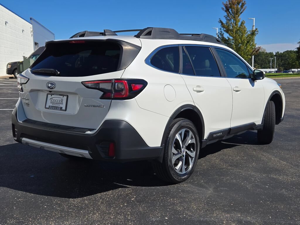 Used 2020 Subaru Outback Limited w/ Popular Package #2 AWD/4WD image 11