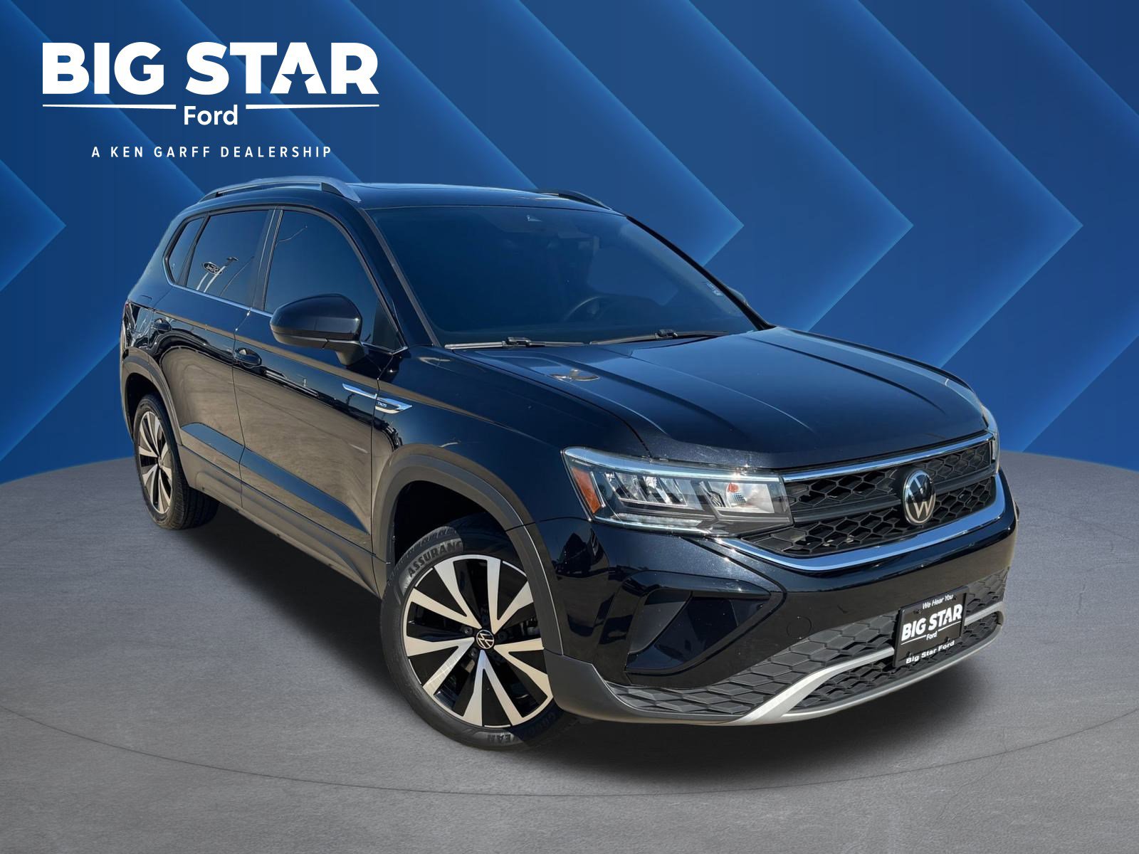 Used 2023 Volkswagen Taos SE image 1