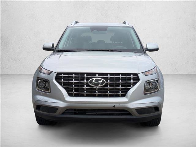 Used 2026 Hyundai Venue SEL FWD image 2