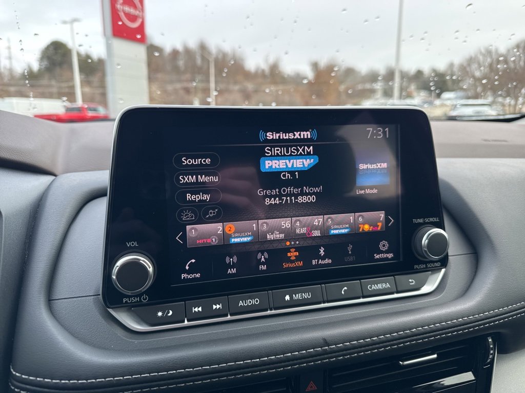 Used 2022 Nissan Rogue SV image 19