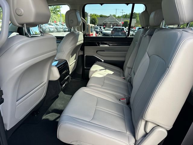Used 2024 Jeep Wagoneer 2WD w/ Convenience Group I image 13