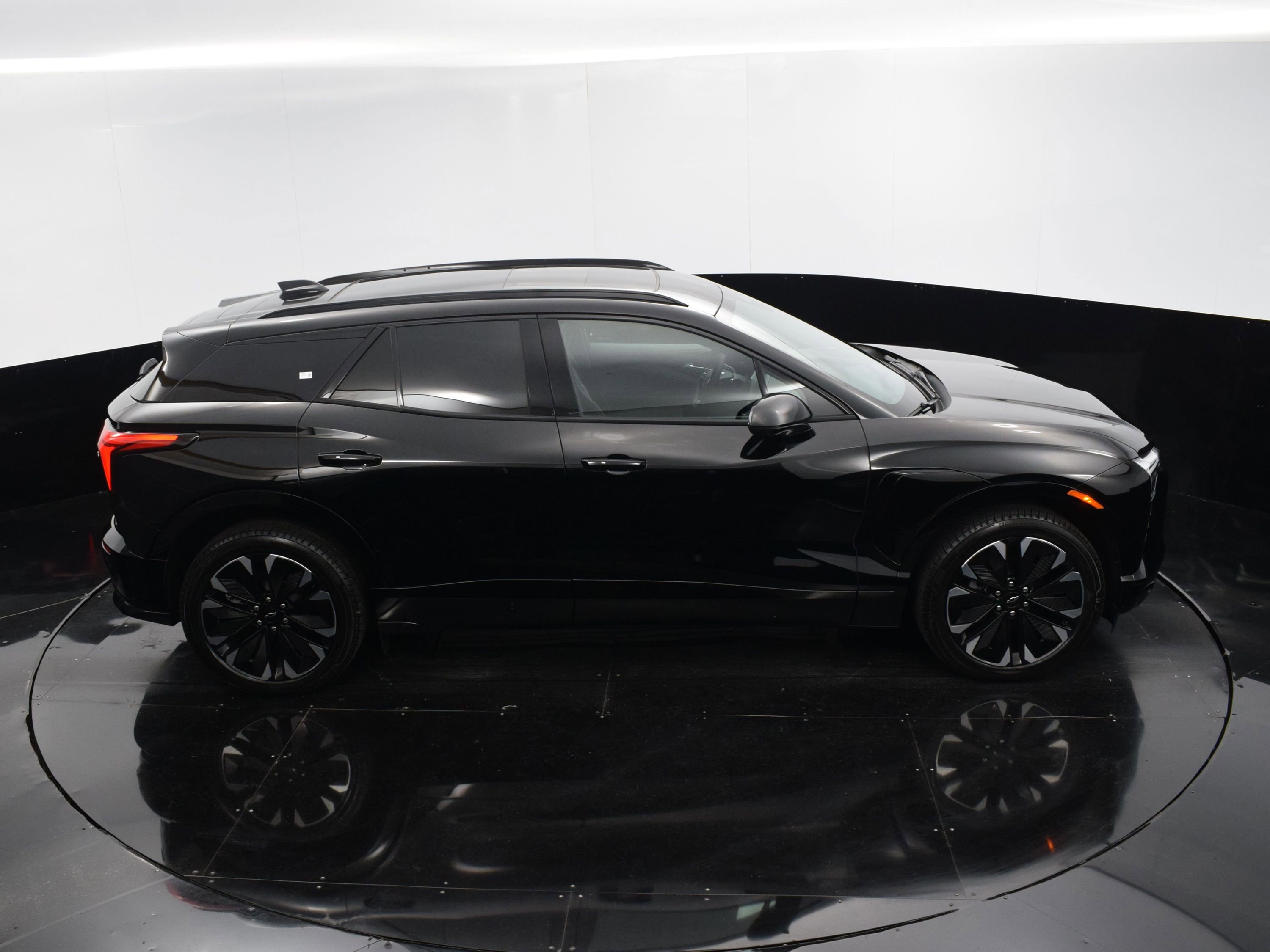 New 2025 Chevrolet Blazer EV RS image 30