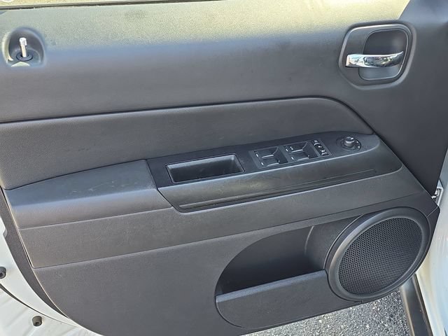 Used 2017 Jeep Patriot Sport w/ Power Value Group FWD image 26