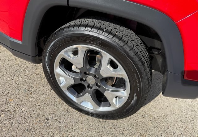 Used 2019 Jeep Compass Limited image 23